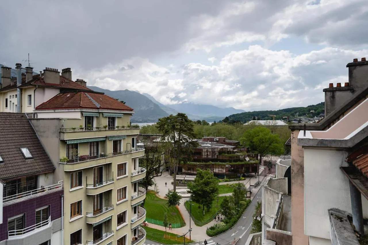 Le Nid Du Favre I - Charming Studio With Stunning Lake View Annecy France